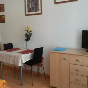 5 Hotel apartamentowy
